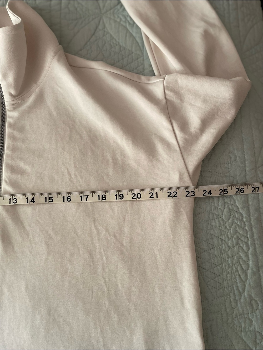 Athleta Seasoft Magnolia White Quarter-Zip Funnel Neck Sweatshirt Size Large - Picture 4 of 8